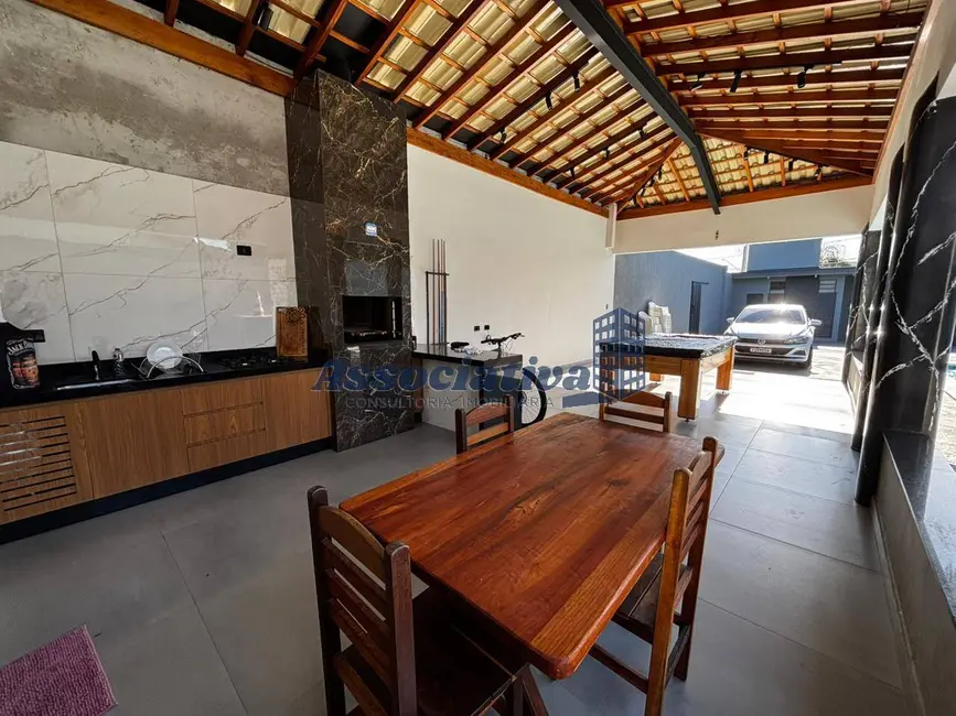 Foto 6 de Casa com 3 quartos à venda, 430m2 em Tremembe - SP