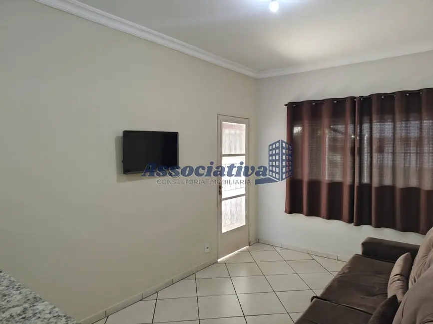 Foto 2 de Casa com 2 quartos à venda, 125m2 em Parque Senhor do Bonfim, Taubate - SP