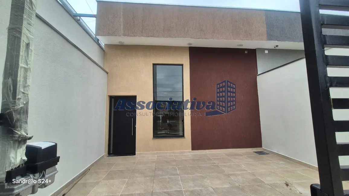 Foto 2 de Casa com 3 quartos à venda, 150m2 em Jardim Oásis, Taubate - SP
