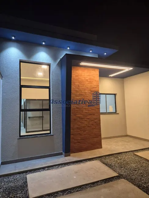 Foto 2 de Casa com 3 quartos à venda, 150m2 em Areão, Taubate - SP