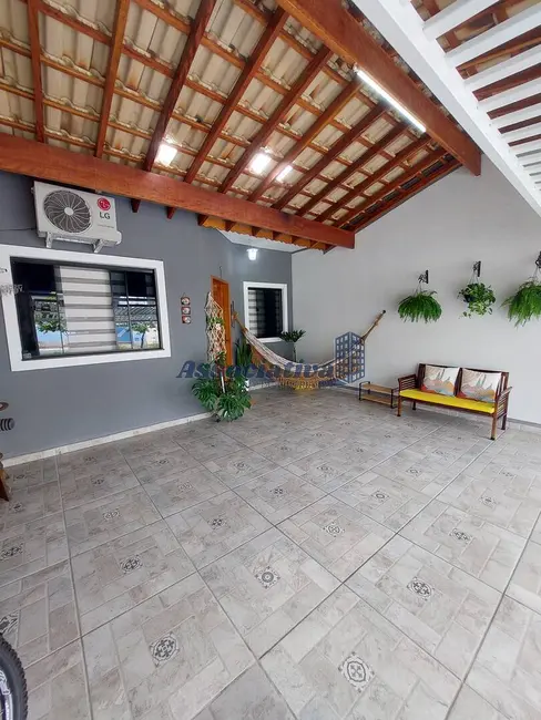 Foto 2 de Casa com 3 quartos à venda, 150m2 em Jardim Oásis, Taubate - SP