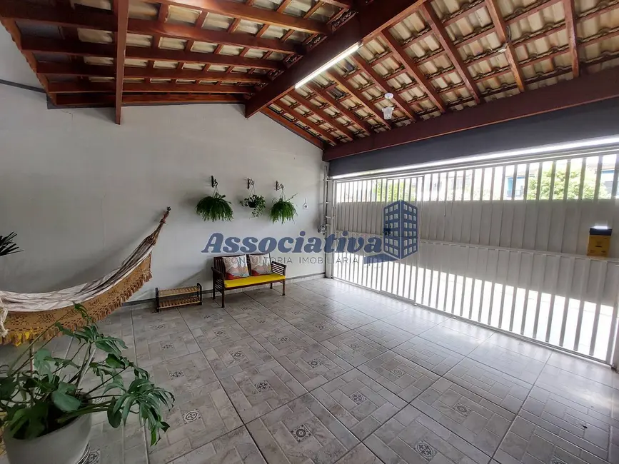 Foto 4 de Casa com 3 quartos à venda, 150m2 em Jardim Oásis, Taubate - SP