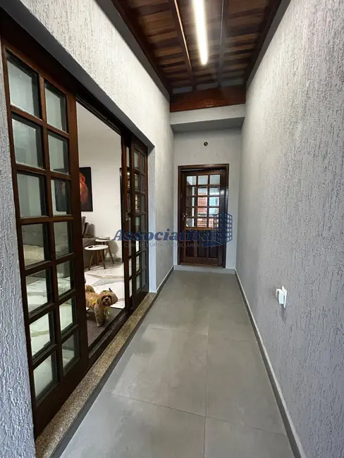 Foto 5 de Casa com 3 quartos à venda em Parque Urupês, Taubate - SP