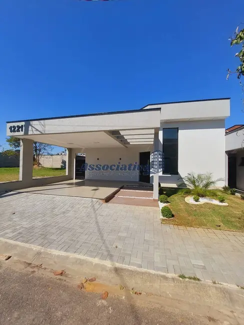 Casa de Condomínio com 3 quartos à venda, 253m2 em Tremembe - SP - imagem 1 Foto 1 de Casa de Condomínio com 3 quartos à venda, 253m2 em Tremembe - SP
