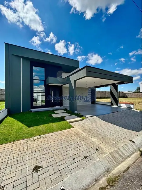 Foto 2 de Casa de Condomínio com 3 quartos à venda, 253m2 em Tremembe - SP