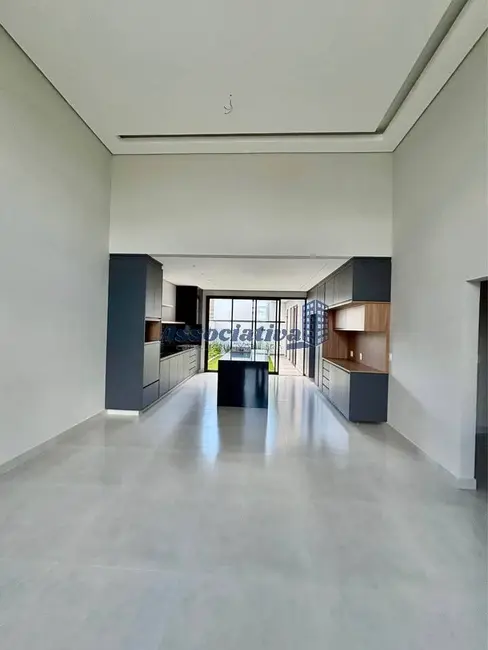 Foto 4 de Casa de Condomínio com 3 quartos à venda, 253m2 em Tremembe - SP