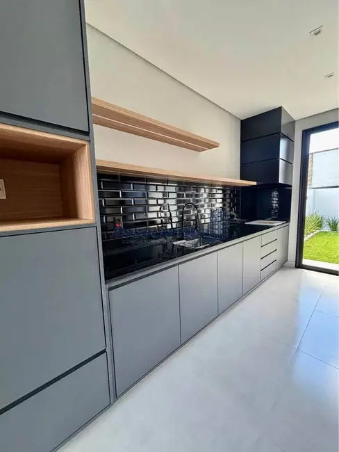 Foto 6 de Casa de Condomínio com 3 quartos à venda, 253m2 em Tremembe - SP