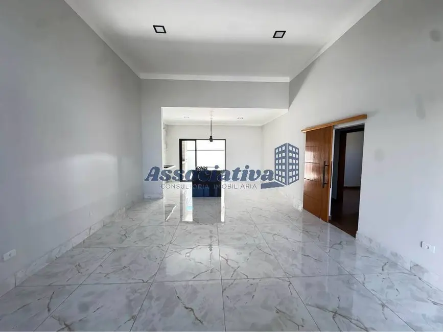 Foto 4 de Casa de Condomínio com 3 quartos à venda, 250m2 em Tremembe - SP
