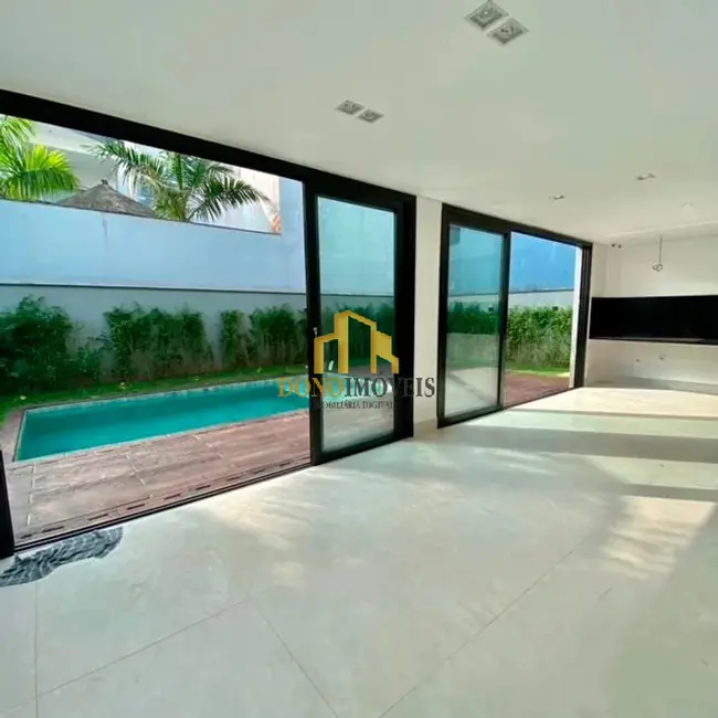 Casa de Condomínio com 4 quartos à venda, 420m2 em Parque Terra Nova II, Sao Bernardo Do Campo - SP - imagem 2 Foto 2 de Casa de Condomínio com 4 quartos à venda, 420m2 em Parque Terra Nova II, Sao Bernardo Do Campo - SP