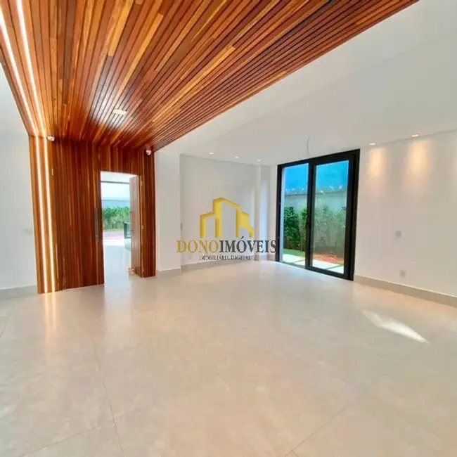 Casa de Condomínio com 4 quartos à venda, 420m2 em Parque Terra Nova II, Sao Bernardo Do Campo - SP - imagem 3 Foto 3 de Casa de Condomínio com 4 quartos à venda, 420m2 em Parque Terra Nova II, Sao Bernardo Do Campo - SP