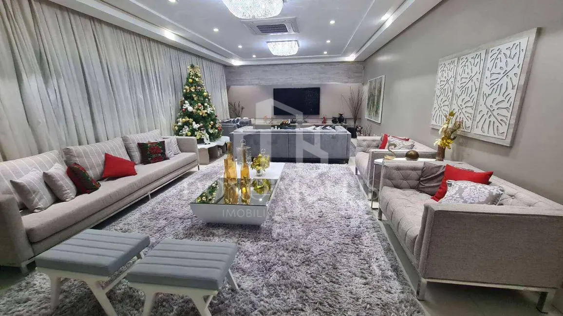 Casa com 6 quartos à venda, 585m2 em Independência, Sao Bernardo Do Campo - SP - imagem 2 Foto 2 de Casa com 6 quartos à venda, 585m2 em Independência, Sao Bernardo Do Campo - SP