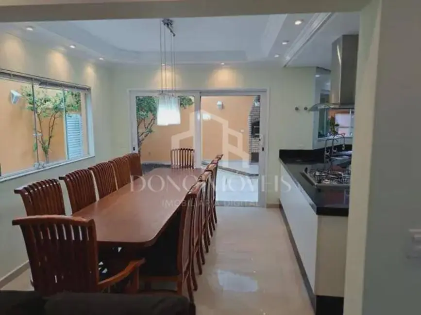 Casa com 3 quartos à venda, 250m2 em Independência, Sao Bernardo Do Campo - SP - imagem 3 Foto 3 de Casa com 3 quartos à venda, 250m2 em Independência, Sao Bernardo Do Campo - SP