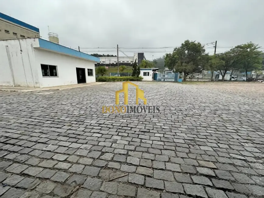 Armazém / Galpão à venda, 3700m2 em Loteamento Industrial Coral, Maua - SP - imagem 5 Foto 5 de Armazém / Galpão à venda, 3700m2 em Loteamento Industrial Coral, Maua - SP