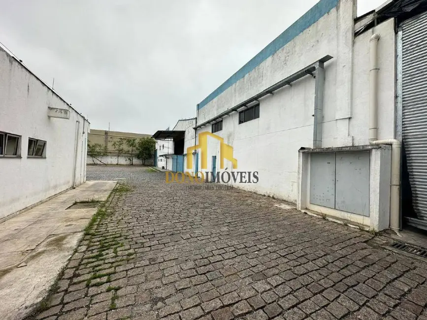Armazém / Galpão à venda, 3700m2 em Loteamento Industrial Coral, Maua - SP - imagem 4 Foto 4 de Armazém / Galpão à venda, 3700m2 em Loteamento Industrial Coral, Maua - SP