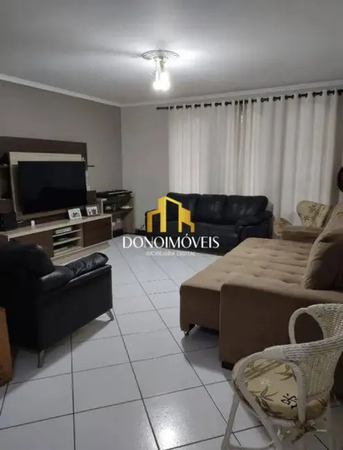 Casa com 3 quartos à venda, 245m2 em Vila Francisco Matarazzo, Santo Andre - SP - imagem 5 Foto 5 de Casa com 3 quartos à venda, 245m2 em Vila Francisco Matarazzo, Santo Andre - SP