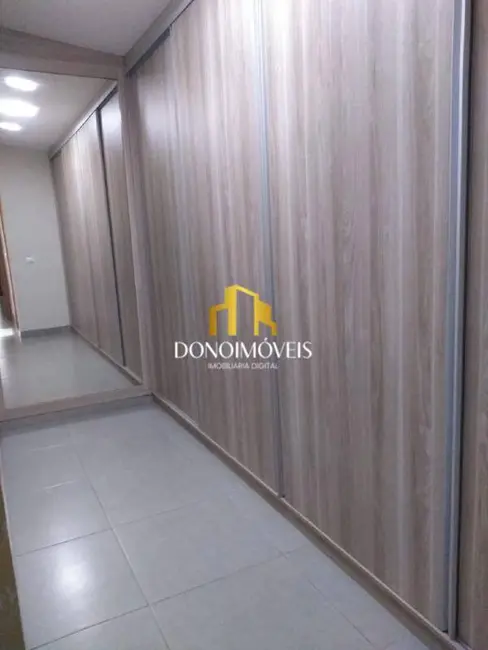 Casa com 4 quartos à venda, 400m2 em Anchieta, Sao Bernardo Do Campo - SP - imagem 9 Foto 9 de Casa com 4 quartos à venda, 400m2 em Anchieta, Sao Bernardo Do Campo - SP