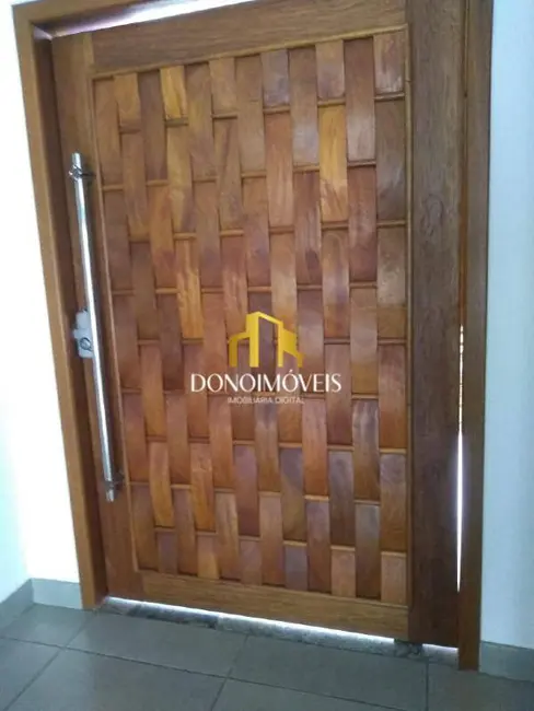 Casa com 4 quartos à venda, 400m2 em Anchieta, Sao Bernardo Do Campo - SP - imagem 2 Foto 2 de Casa com 4 quartos à venda, 400m2 em Anchieta, Sao Bernardo Do Campo - SP