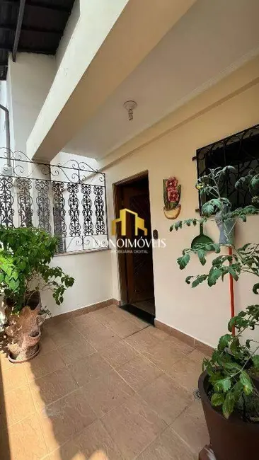 Foto 2 de Casa com 3 quartos à venda, 218m2 em Vila Bastos, Santo Andre - SP