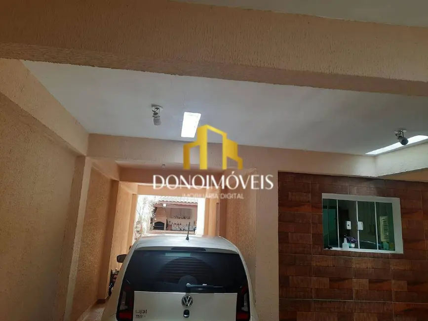 Casa com 3 quartos à venda, 220m2 em Santa Terezinha, Sao Bernardo Do Campo - SP - imagem 2 Foto 2 de Casa com 3 quartos à venda, 220m2 em Santa Terezinha, Sao Bernardo Do Campo - SP