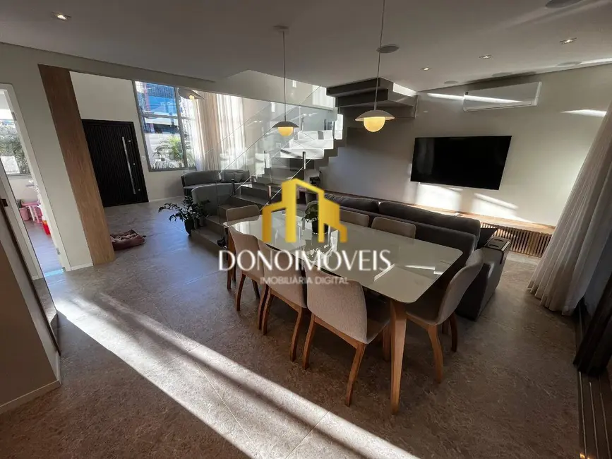 Foto 1 de Casa com 5 quartos à venda, 280m2 em Baeta Neves, Sao Bernardo Do Campo - SP