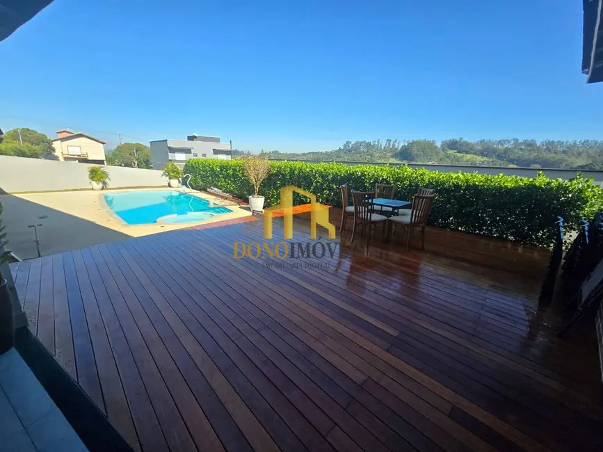 Casa com 4 quartos à venda, 273m2 em Curitibanos, Braganca Paulista - SP - imagem 5 Foto 5 de Casa com 4 quartos à venda, 273m2 em Curitibanos, Braganca Paulista - SP