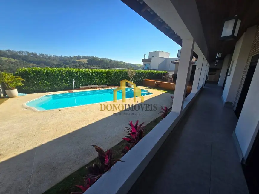 Casa com 4 quartos à venda, 273m2 em Curitibanos, Braganca Paulista - SP - imagem 4 Foto 4 de Casa com 4 quartos à venda, 273m2 em Curitibanos, Braganca Paulista - SP