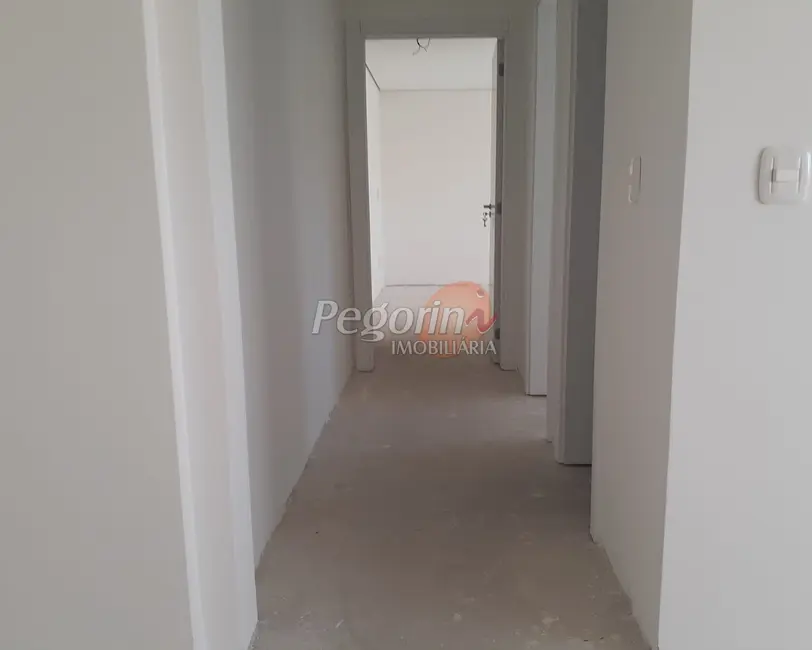 Foto 9 de Apartamento com 2 quartos à venda, 75m2 em Jardim Itu Sabará, Porto Alegre - RS