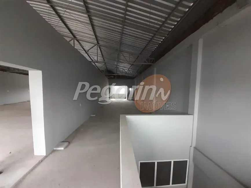 Foto 3 de Armazém / Galpão para alugar, 1300m2 em Floresta, Porto Alegre - RS
