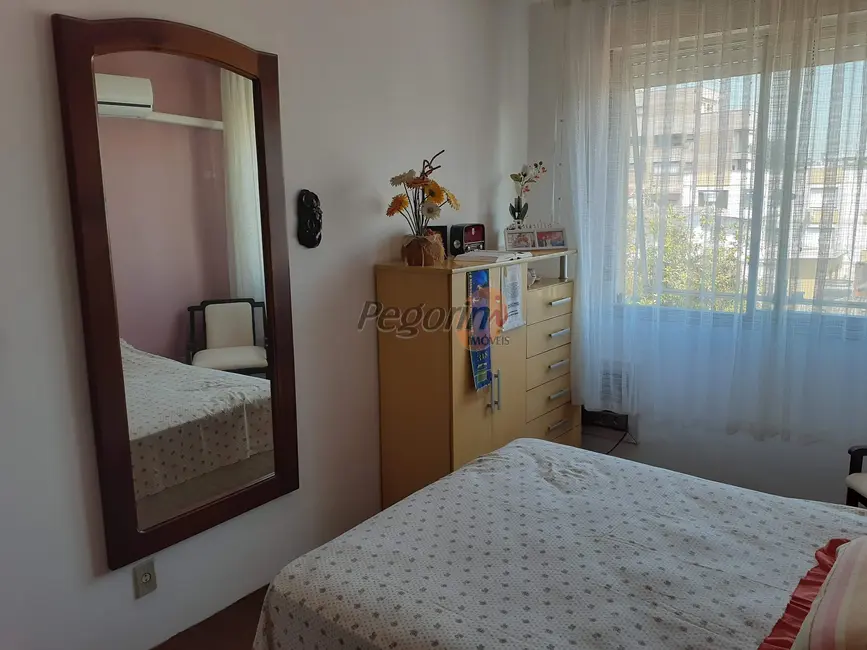 Foto 6 de Apartamento com 2 quartos à venda, 70m2 em Cristo Redentor, Porto Alegre - RS