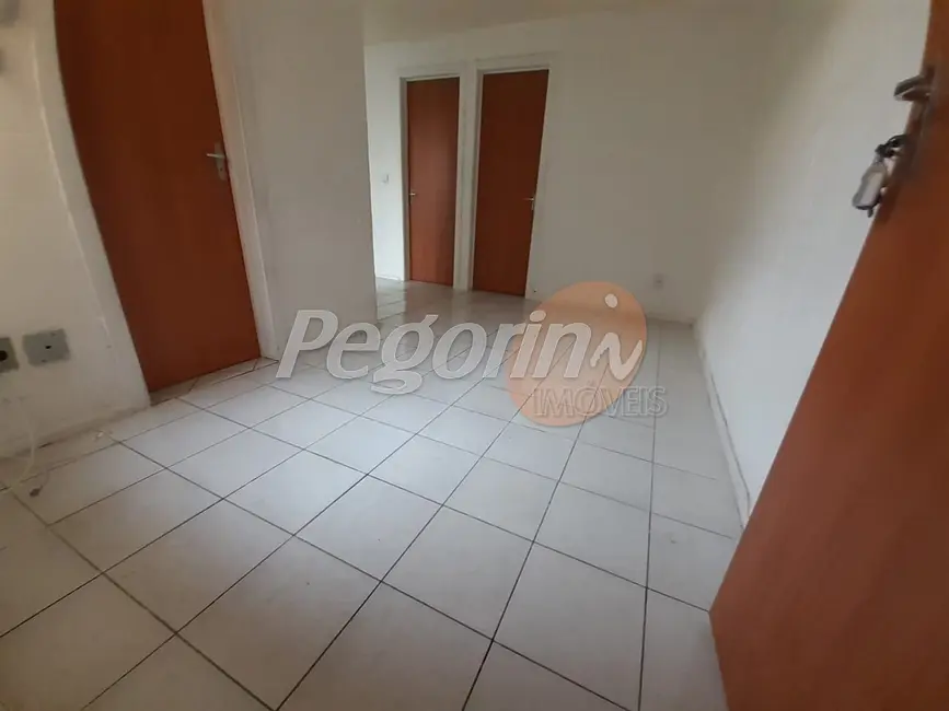 Apartamento com 2 quartos à venda, 50m2 em Rubem Berta, Porto Alegre - RS - imagem 9 Foto 9 de Apartamento com 2 quartos à venda, 50m2 em Rubem Berta, Porto Alegre - RS