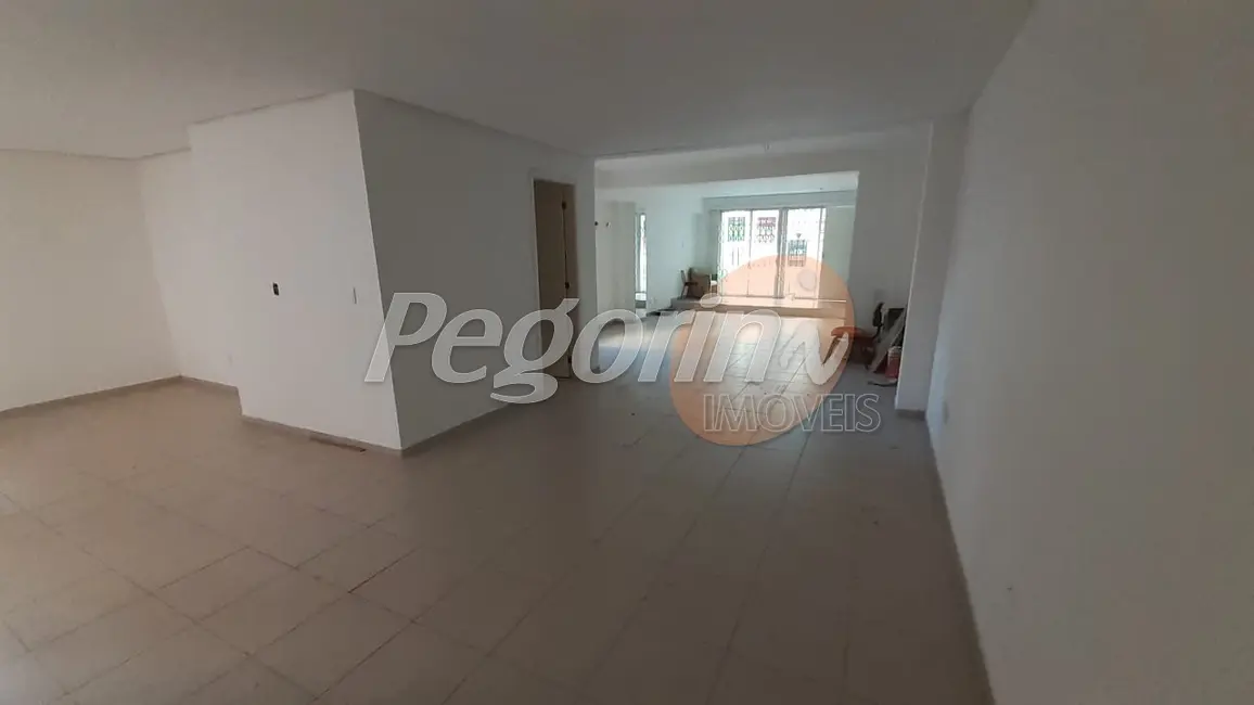 Foto 10 de Loja para alugar, 75m2 em Rio Branco, Porto Alegre - RS
