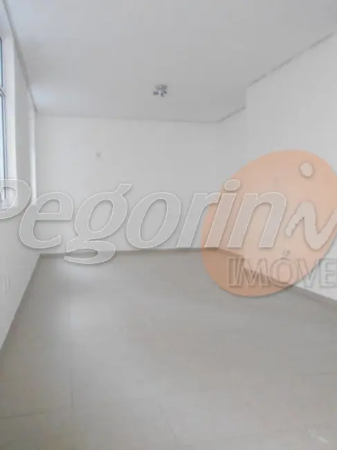 Loja para alugar, 75m2 em Rio Branco, Porto Alegre - RS - imagem 8 Foto 8 de Loja para alugar, 75m2 em Rio Branco, Porto Alegre - RS