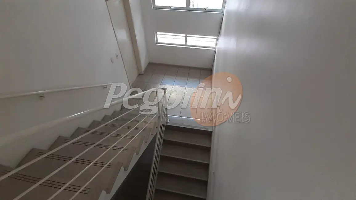 Sala Comercial para alugar, 130m2 em Independência, Porto Alegre - RS - imagem 8 Foto 8 de Sala Comercial para alugar, 130m2 em Independência, Porto Alegre - RS