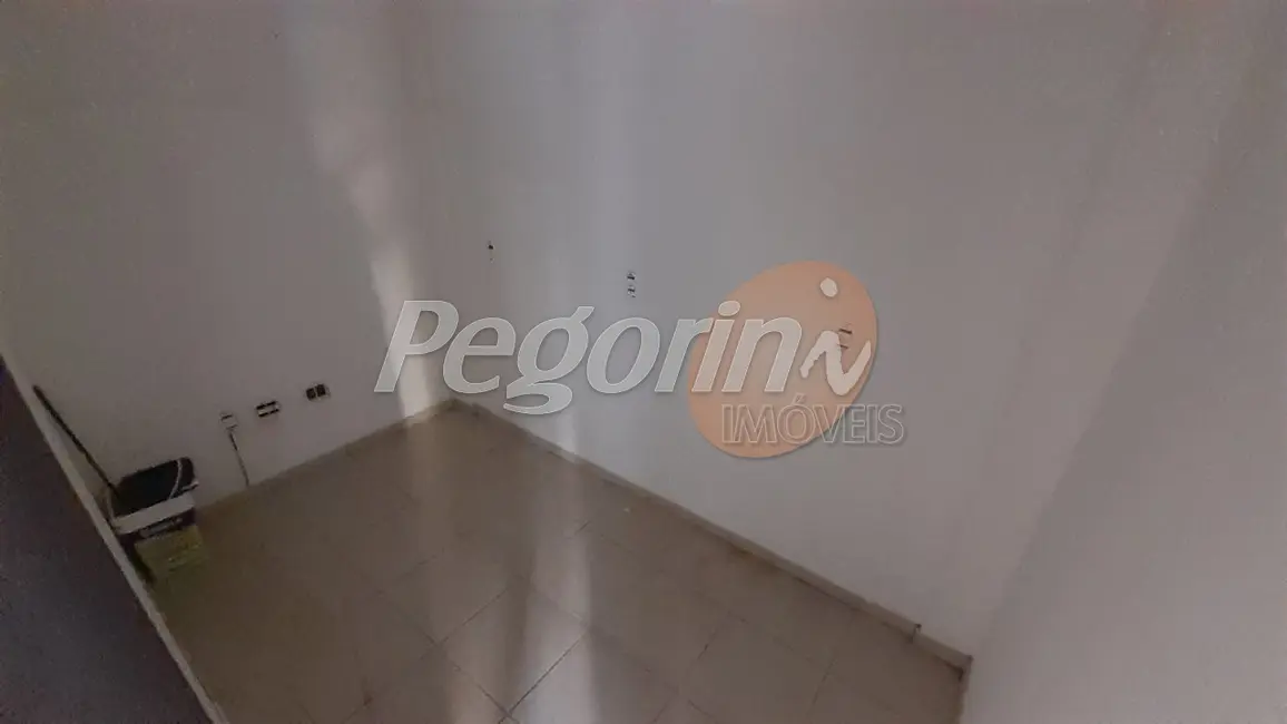 Sala Comercial para alugar, 130m2 em Independência, Porto Alegre - RS - imagem 5 Foto 5 de Sala Comercial para alugar, 130m2 em Independência, Porto Alegre - RS