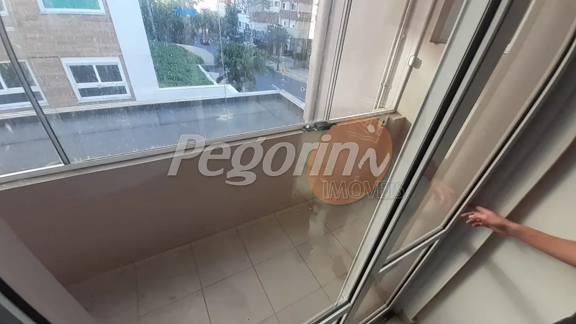 Foto 6 de Sala Comercial para alugar, 110m2 em Rio Branco, Porto Alegre - RS