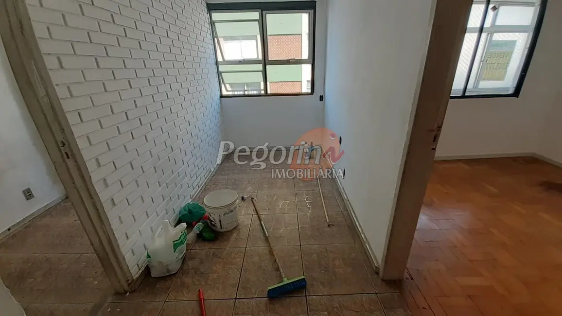 Foto 2 de Apartamento com 2 quartos à venda e para alugar, 75m2 em Centro Histórico, Porto Alegre - RS