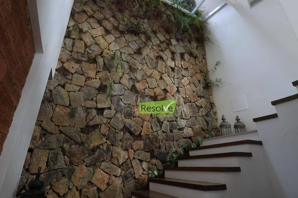 Foto 4 de Casa com 5 quartos à venda, 1200m2 em Ubatuba - SP