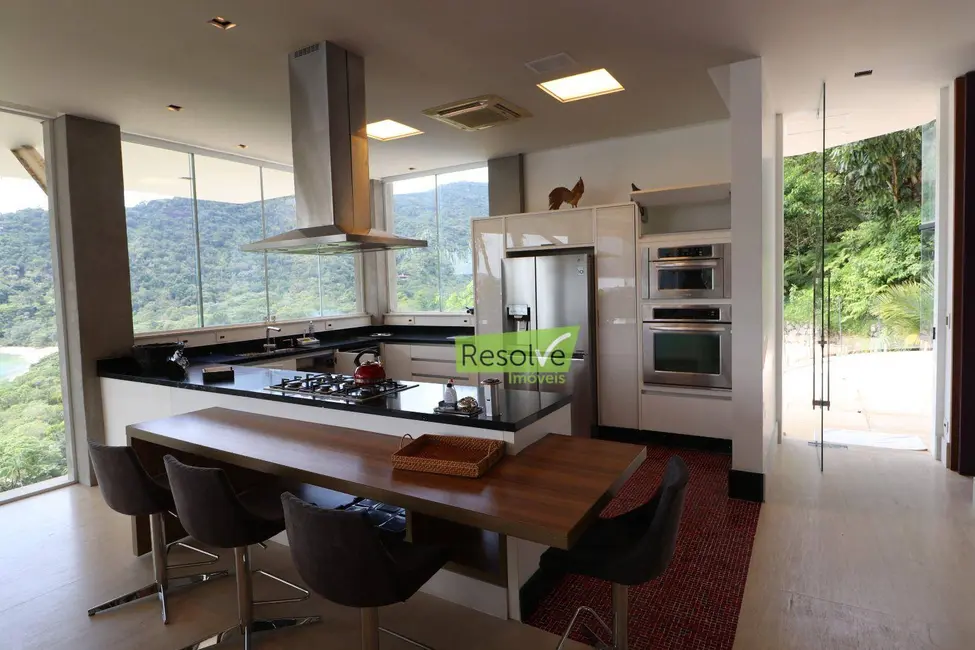 Foto 8 de Casa com 5 quartos à venda, 1200m2 em Ubatuba - SP