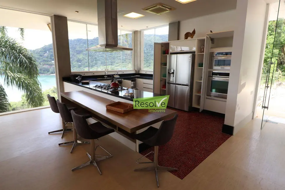 Foto 6 de Casa com 5 quartos à venda, 1200m2 em Ubatuba - SP