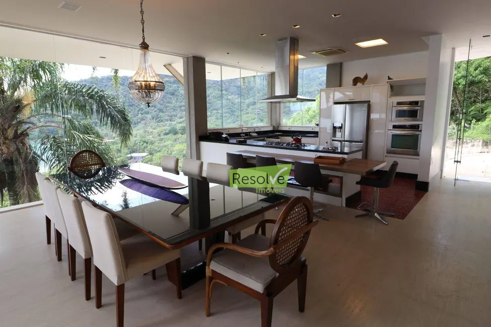 Foto 9 de Casa com 5 quartos à venda, 1200m2 em Ubatuba - SP