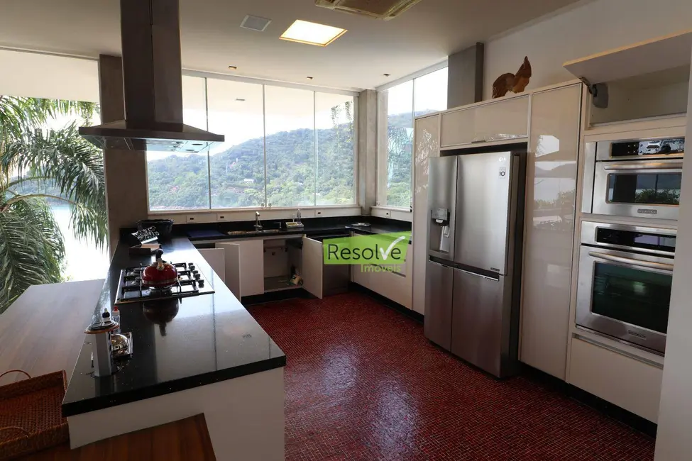 Foto 7 de Casa com 5 quartos à venda, 1200m2 em Ubatuba - SP