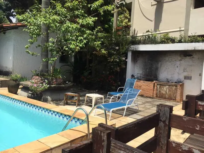 Foto 2 de Casa à venda, 980m2 em Rio De Janeiro - RJ