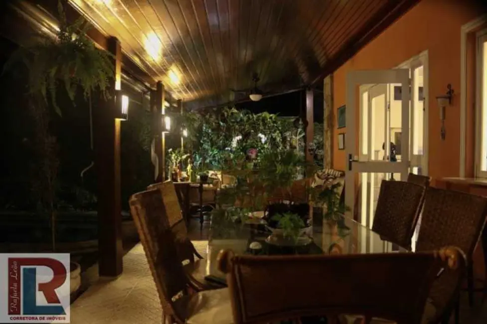 Casa de Condomínio com 6 quartos à venda, 450m2 em Angra Dos Reis - RJ - imagem 7 Foto 7 de Casa de Condomínio com 6 quartos à venda, 450m2 em Angra Dos Reis - RJ