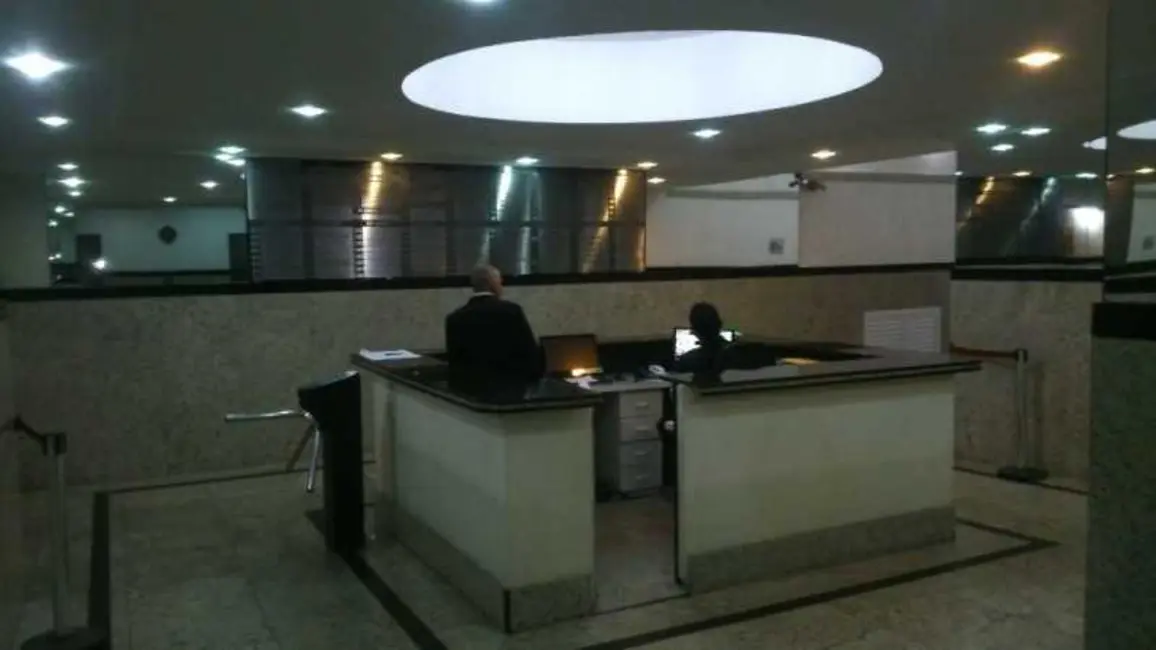 Sala Comercial à venda e para alugar, 36m2 em Rio De Janeiro - RJ - imagem 3 Foto 3 de Sala Comercial à venda e para alugar, 36m2 em Rio De Janeiro - RJ
