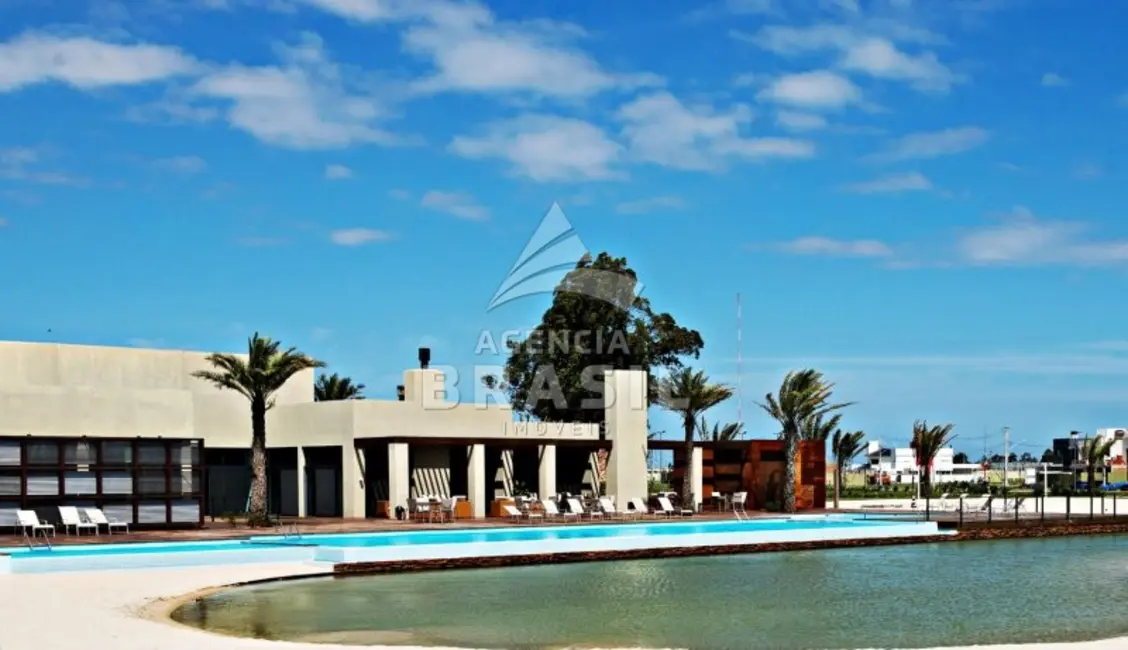 Terreno / Lote à venda, 347m2 em Laranjal, Pelotas - RS - imagem 7 Foto 7 de Terreno / Lote à venda, 347m2 em Laranjal, Pelotas - RS