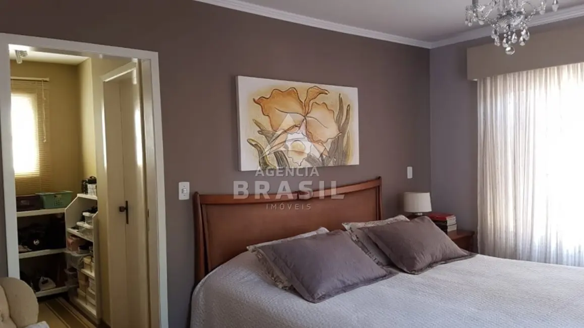 Foto 5 de Casa com 5 quartos à venda, 900m2 em Três Vendas, Pelotas - RS