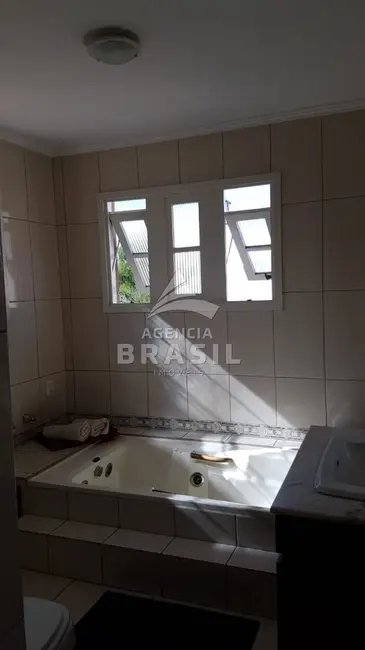 Foto 7 de Casa com 5 quartos à venda, 900m2 em Três Vendas, Pelotas - RS