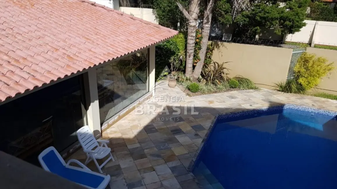 Foto 15 de Casa com 5 quartos à venda, 900m2 em Três Vendas, Pelotas - RS