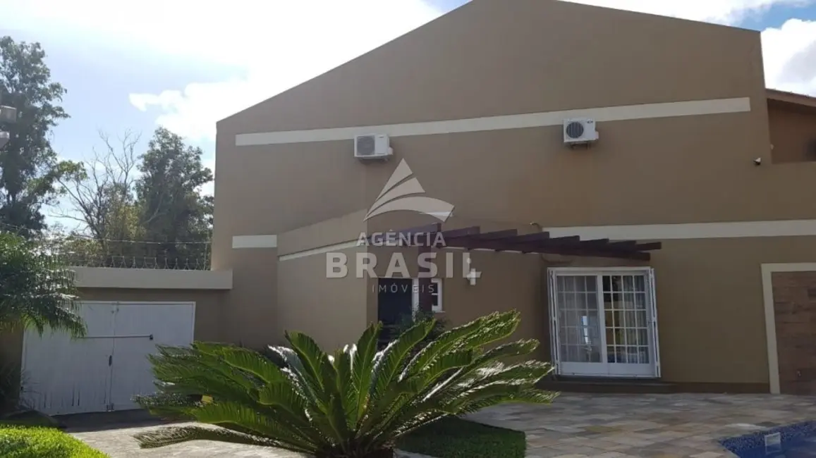 Foto 13 de Casa com 5 quartos à venda, 900m2 em Três Vendas, Pelotas - RS