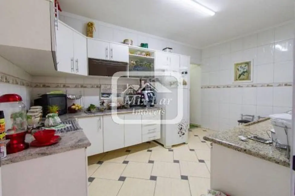Sobrado com 3 quartos à venda, 228m2 em Osasco - SP - imagem 2 Foto 2 de Sobrado com 3 quartos à venda, 228m2 em Osasco - SP